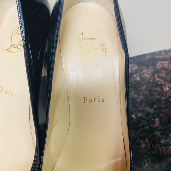 Christian Louboutin Black Leather Prive' Open Toe Pump- Pre-Owned - Size 38.5 - Picture 5 of 6